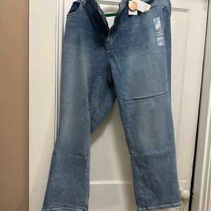 Women’s Light Wash Blue Jeans